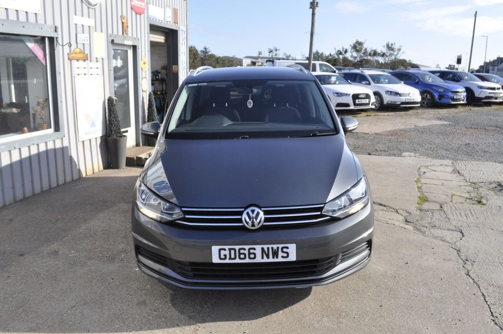 Used Volkswagen Touran 2016 for sale - 76386708: Photo 2