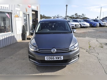 Used Volkswagen Touran 2016 for sale - 76386708: Photo