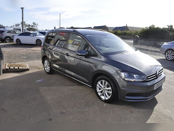 Used Volkswagen Touran 2016 for sale - 76386708: Photo