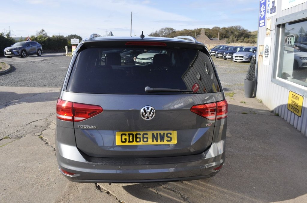 Used Volkswagen Touran 2016 for sale - 76386708: Photo 4