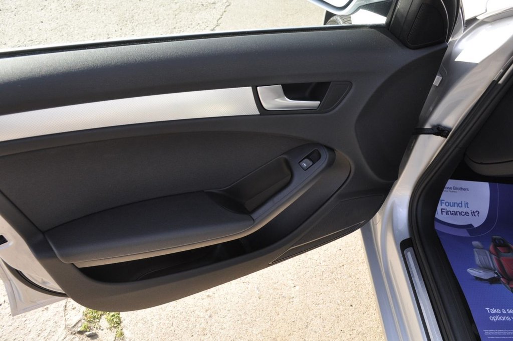 Used Audi A4 2011 for sale - 76386731: Photo 6