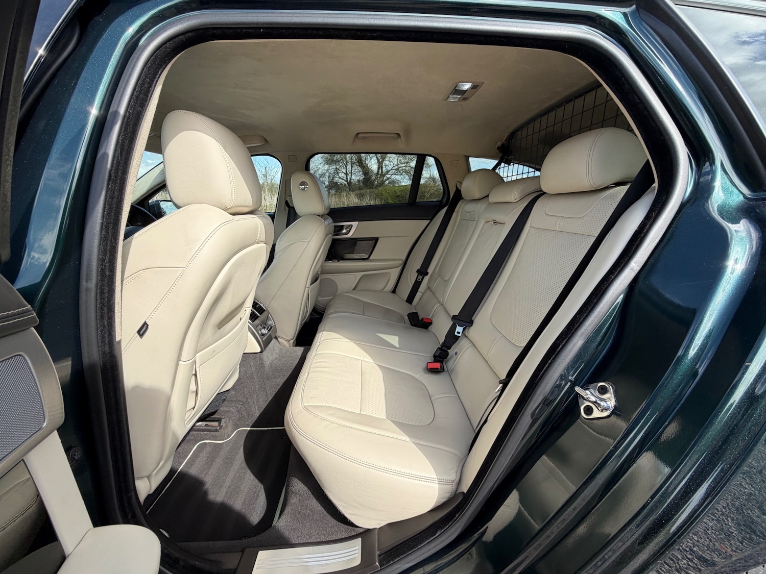 Used Jaguar XF 2015 for sale - 78199277: Photo 10