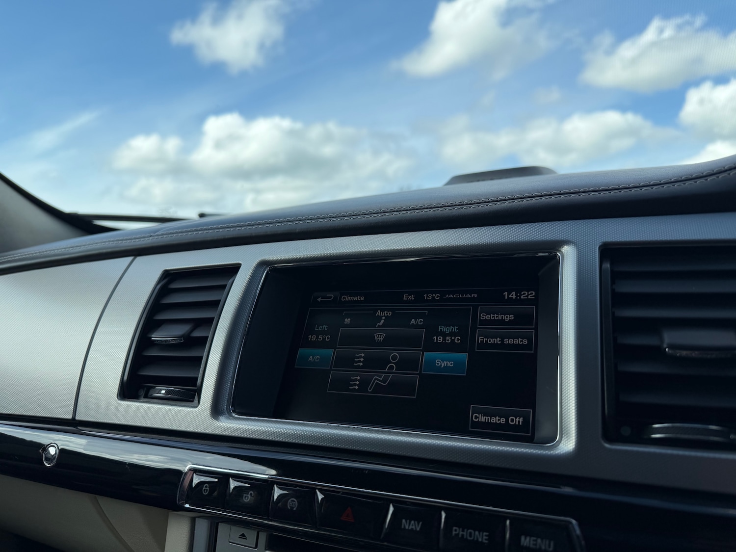 Used Jaguar XF 2015 for sale - 78199277: Photo 17