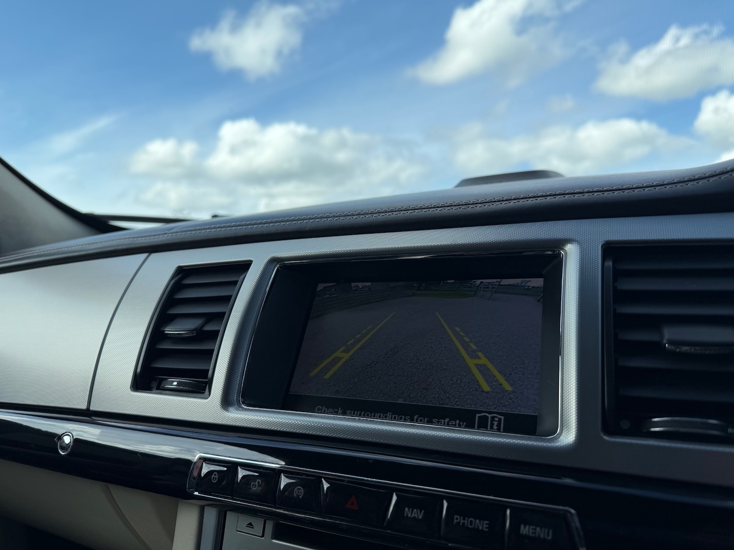 Used Jaguar XF 2015 for sale - 78199277: Photo 18