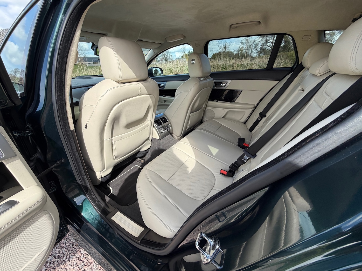 Used Jaguar XF 2015 for sale - 78199277: Photo 9