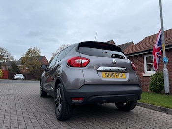 Used Renault Captur 2016 for sale - 77116166: Photo