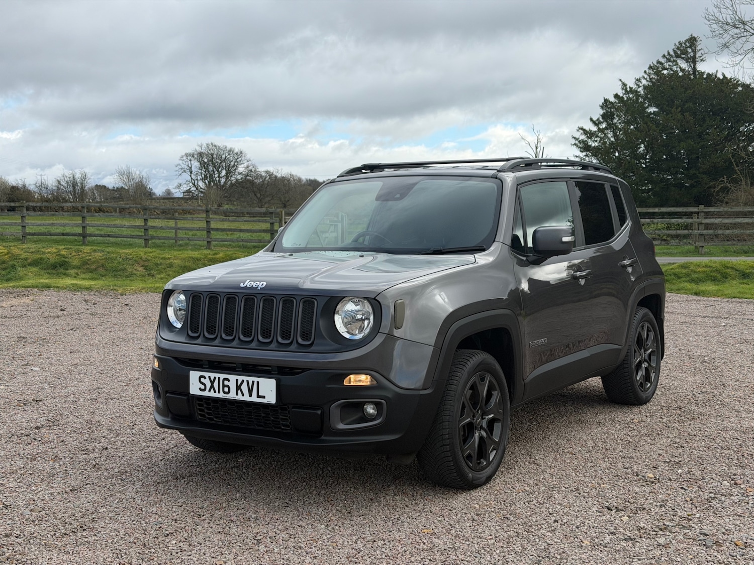 Used Jeep Renegade 2016 for sale - 78012975: Photo 2