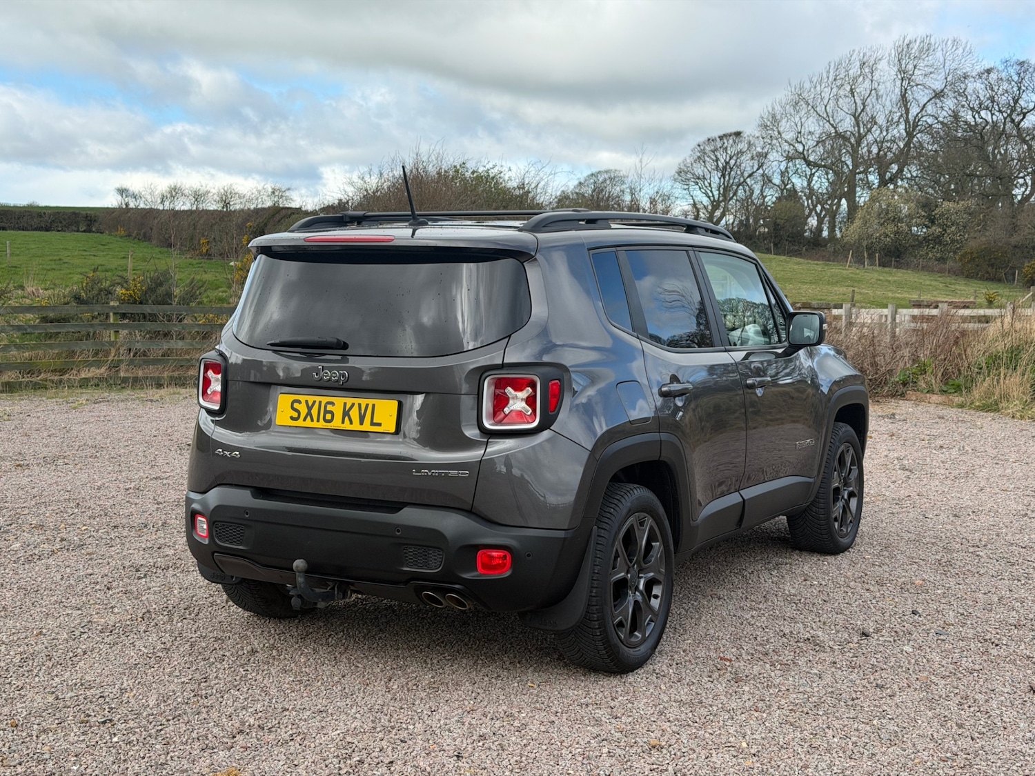 Used Jeep Renegade 2016 for sale - 78012975: Photo 4