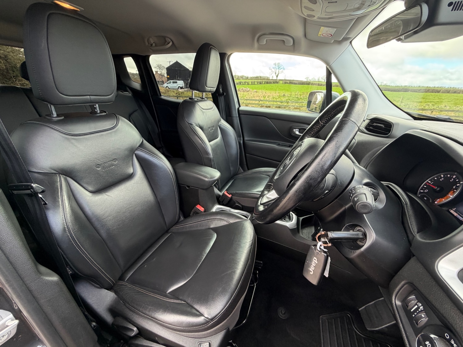 Used Jeep Renegade 2016 for sale - 78012975: Photo 6