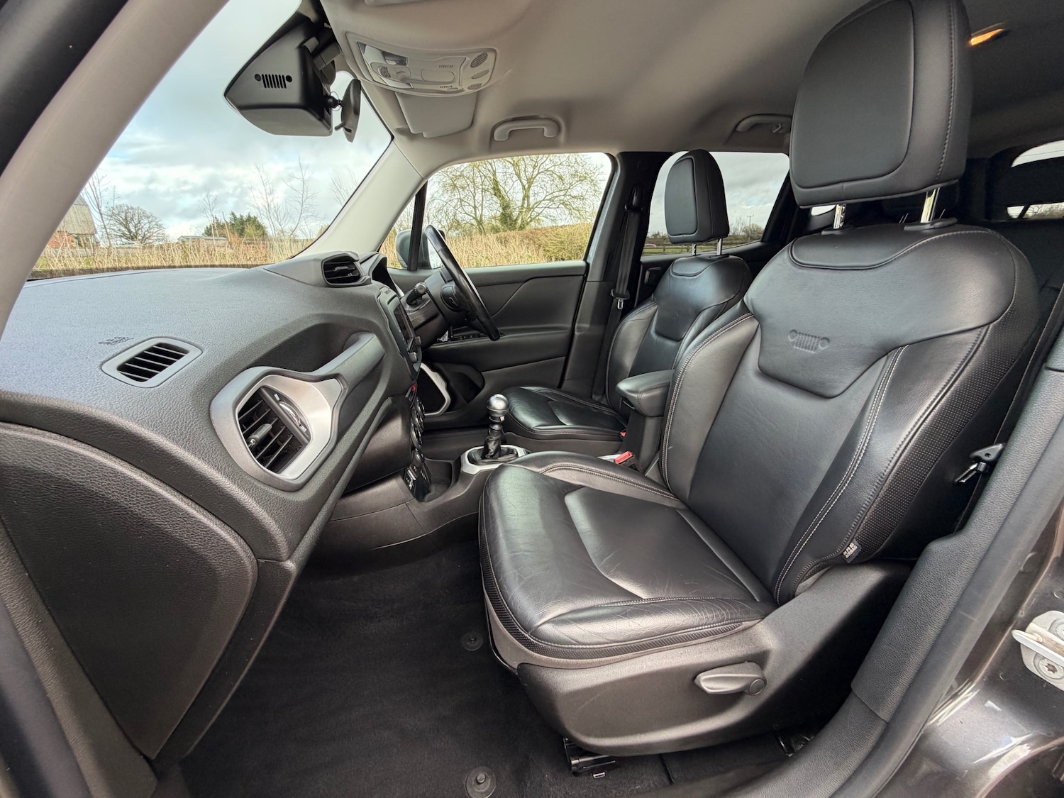 Used Jeep Renegade 2016 for sale - 78012975: Photo 8