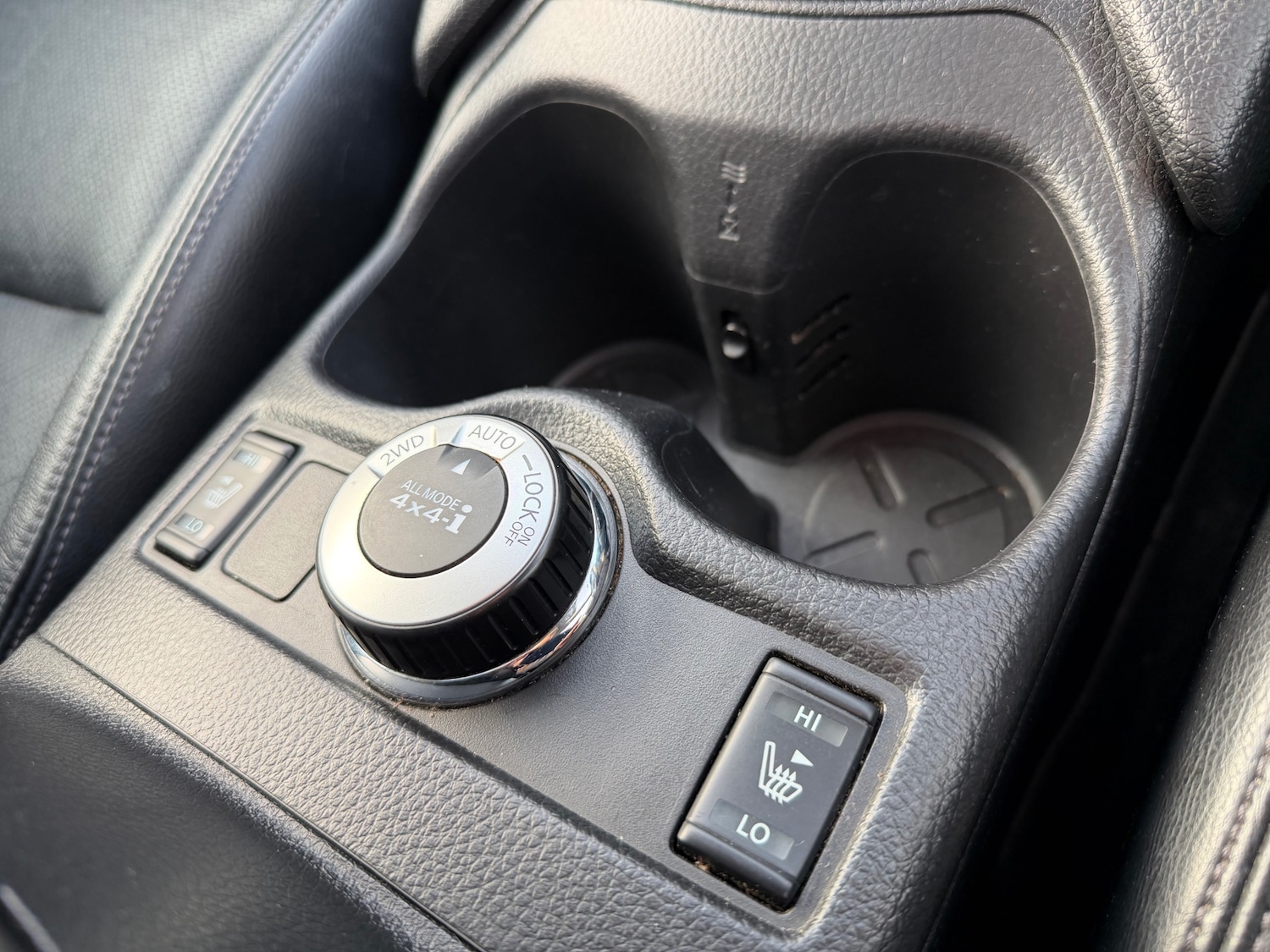 Used Nissan X-Trail 2016 for sale - 77965776: Photo 21