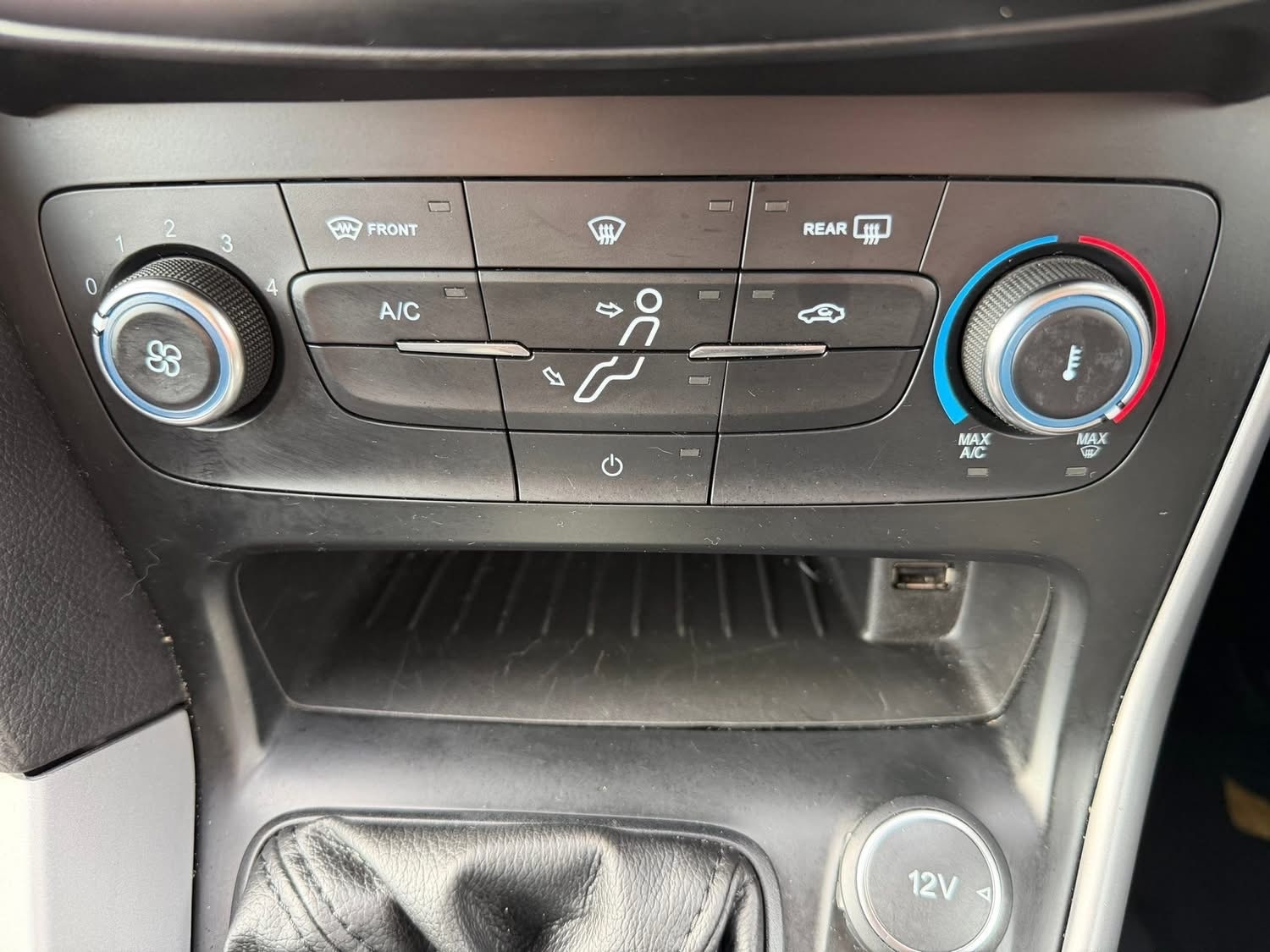 Used Ford Focus 2015 for sale - 77115991: Photo 11