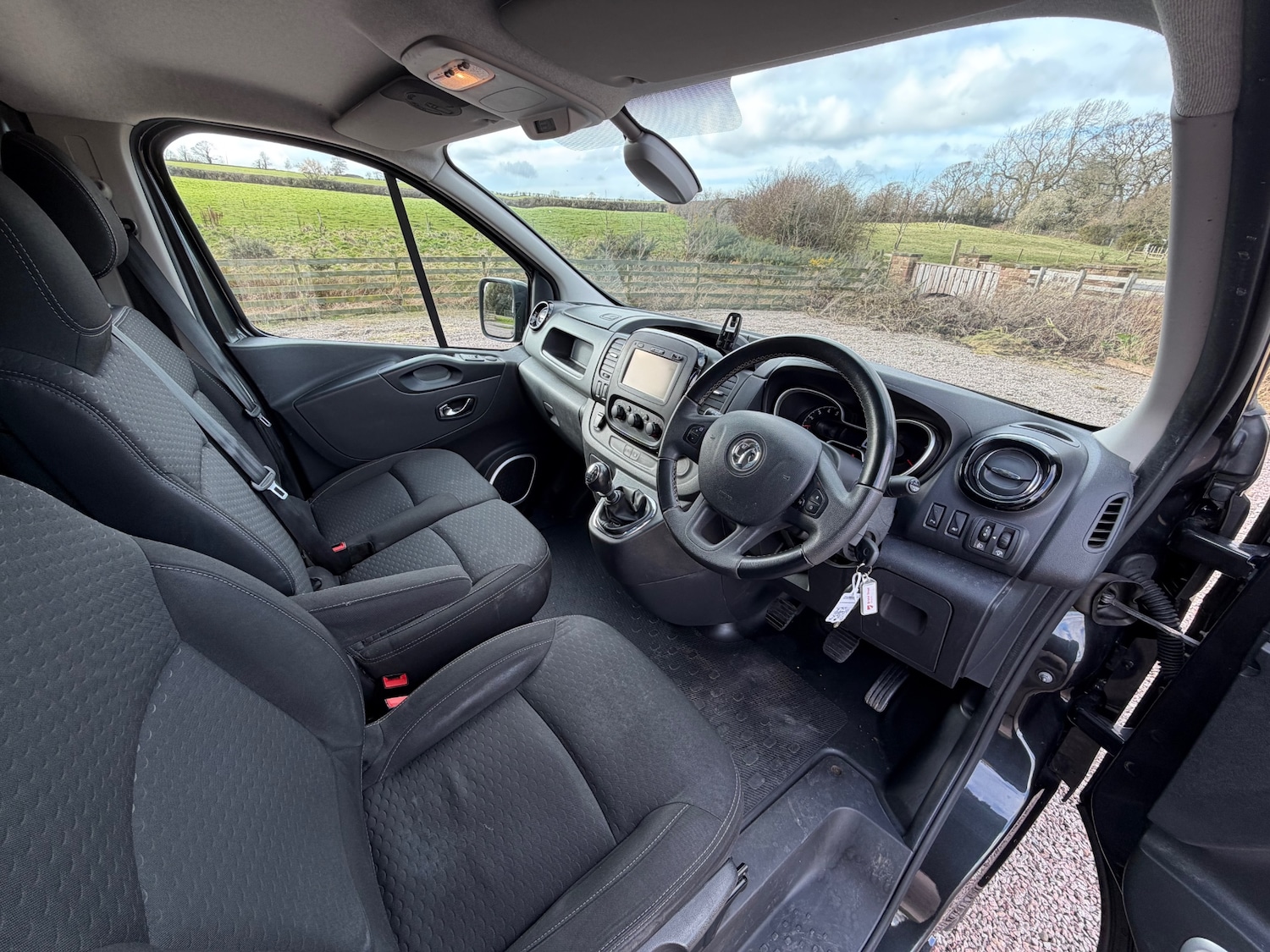 Used Vauxhall Vivaro 2018 for sale - 77877975: Photo 5