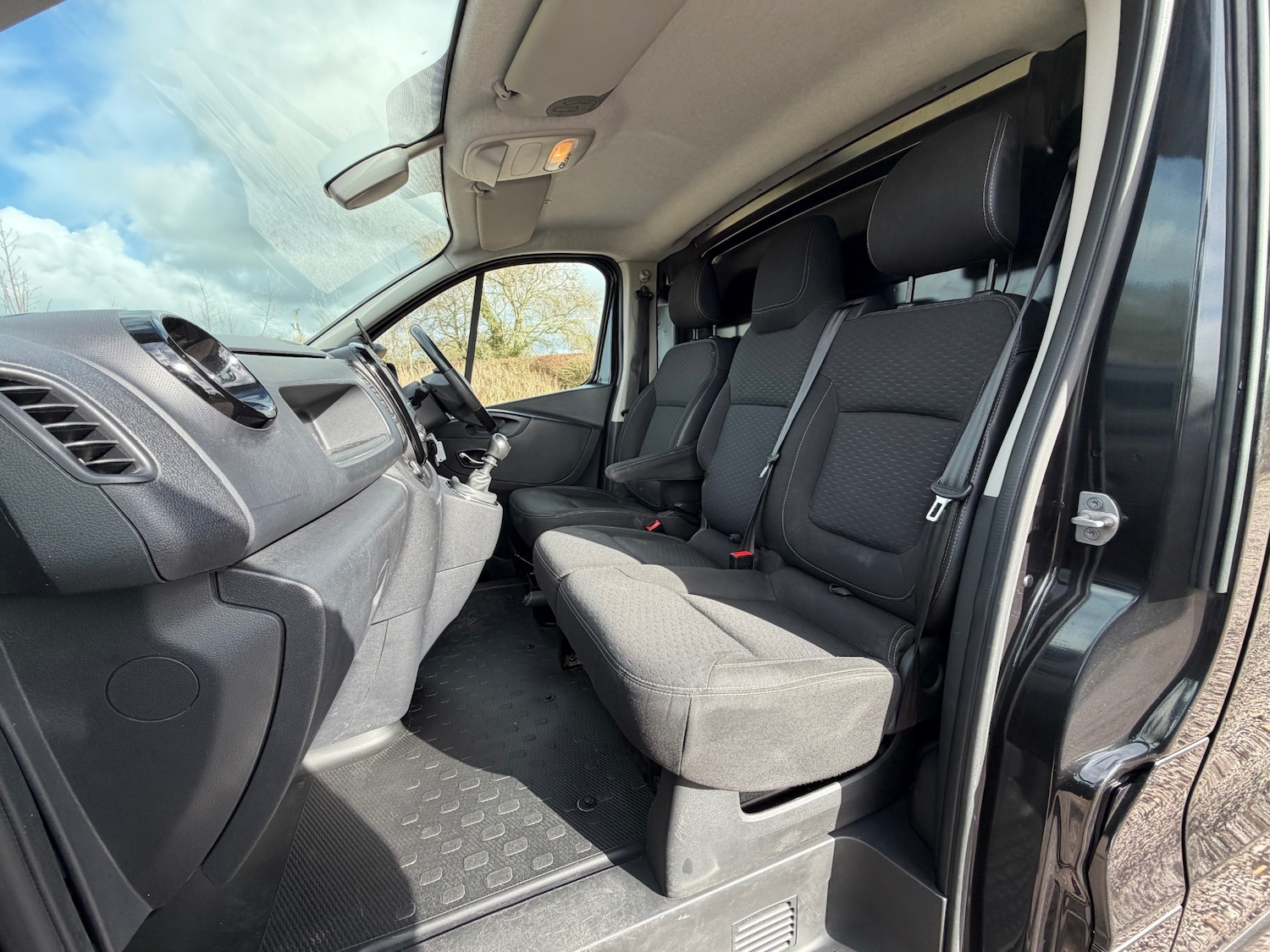 Used Vauxhall Vivaro 2018 for sale - 77877975: Photo 8