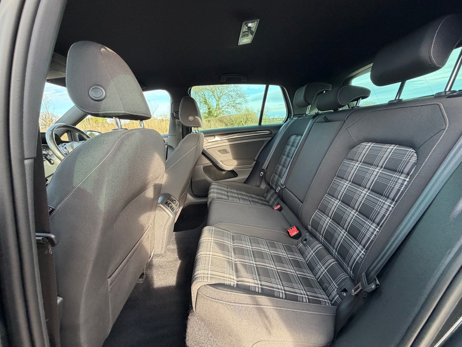 Used Volkswagen Golf 2017 for sale - 77718553: Photo 12