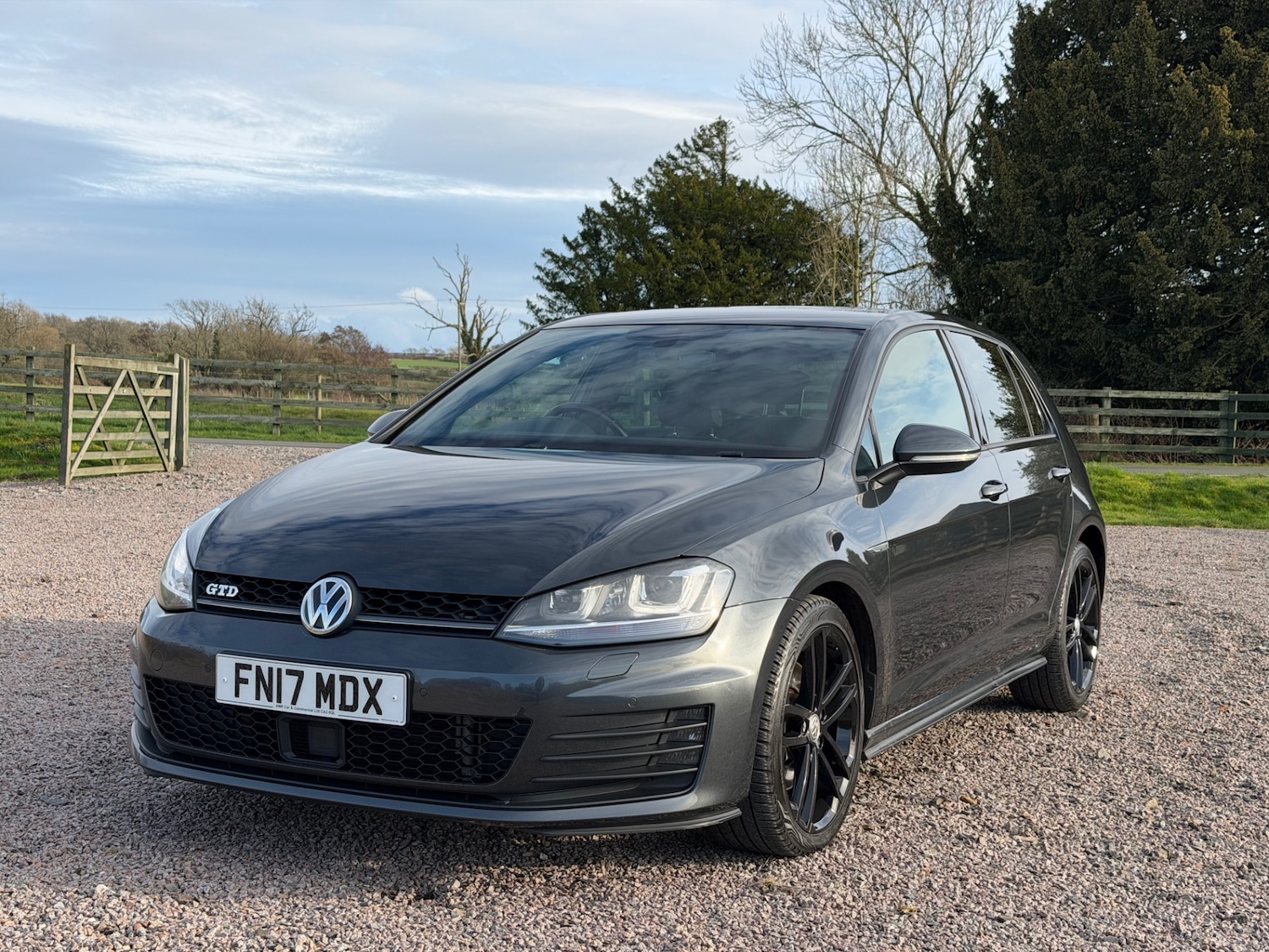 Used Volkswagen Golf 2017 for sale - 77718553: Photo 2