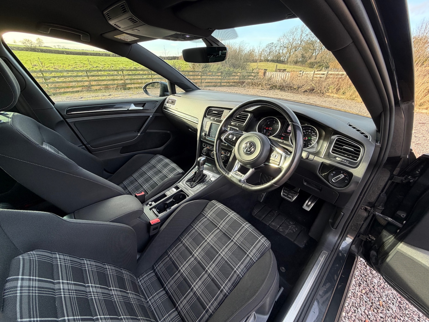 Used Volkswagen Golf 2017 for sale - 77718553: Photo 5