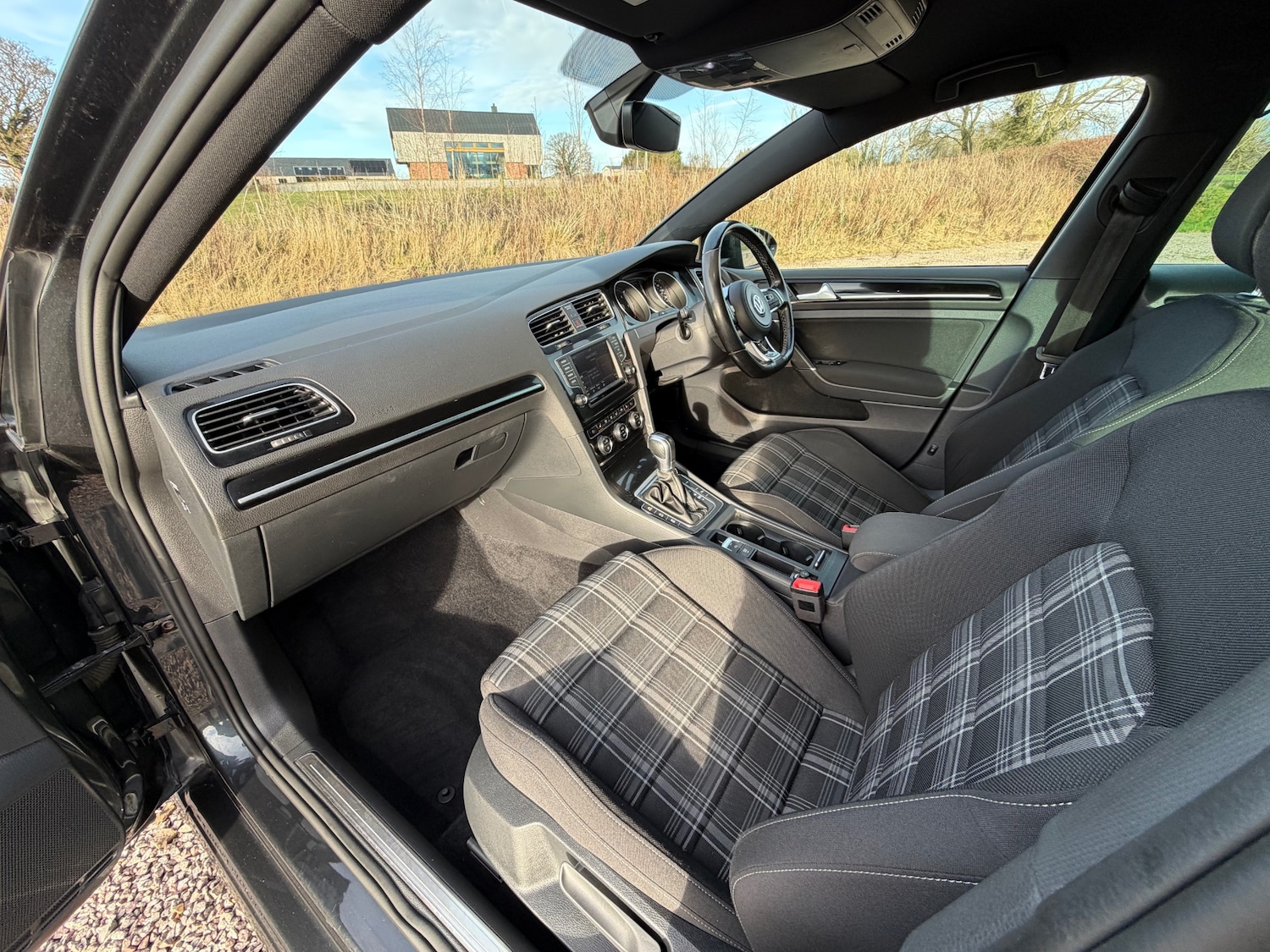 Used Volkswagen Golf 2017 for sale - 77718553: Photo 7