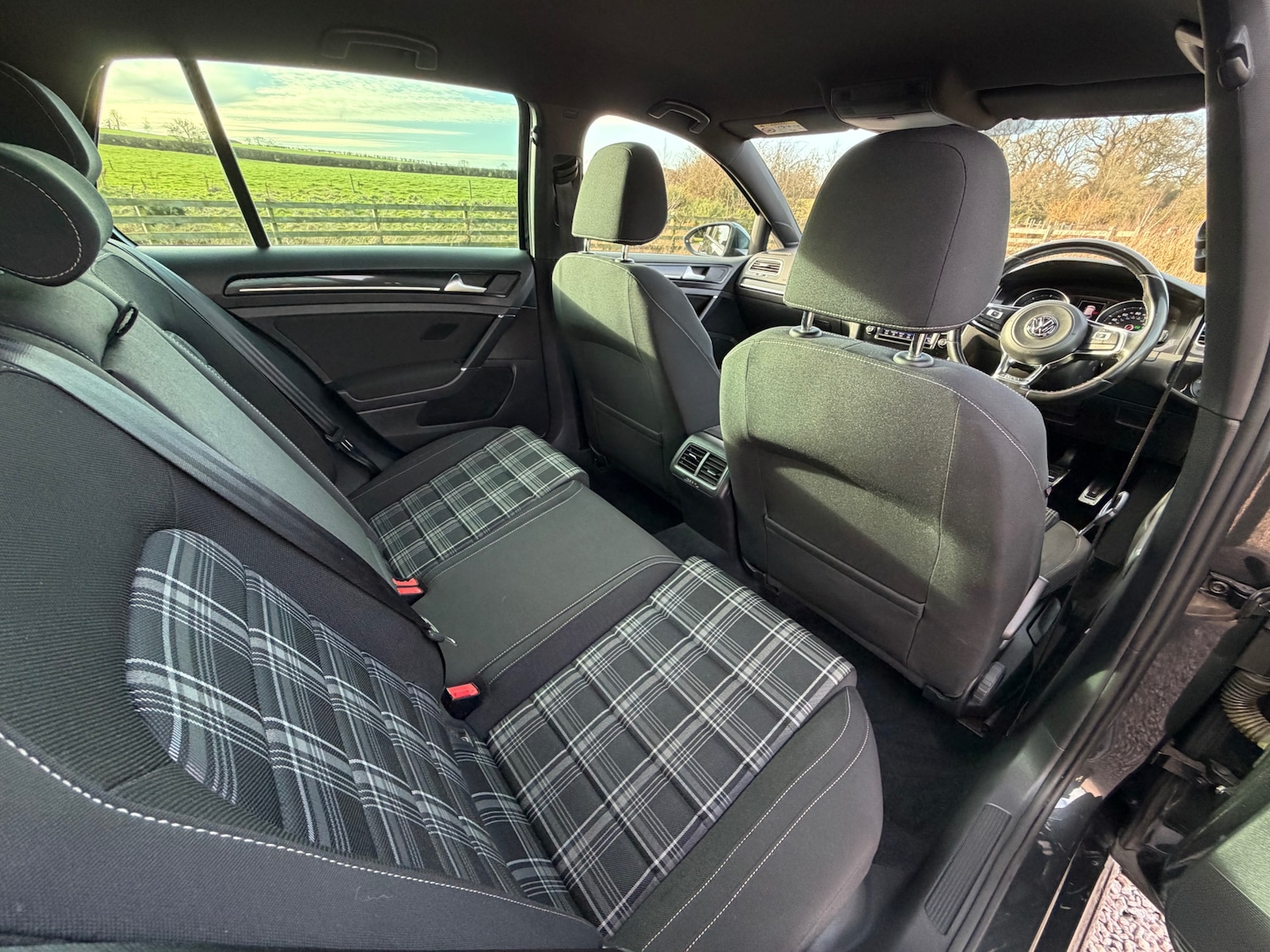 Used Volkswagen Golf 2017 for sale - 77718553: Photo 9