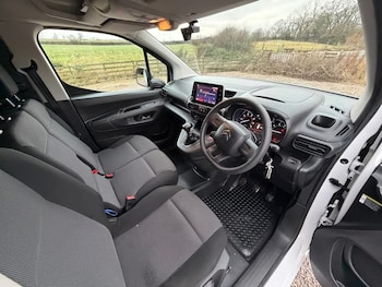Used Citroen Berlingo 2022 for sale - 79580459: Photo
