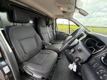 Used Vauxhall Vivaro 2018 for sale - 78297462: Photo