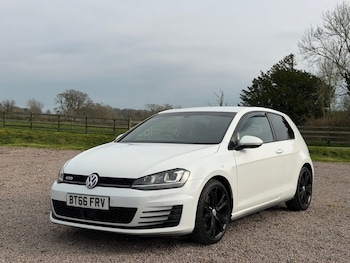 Used Volkswagen Golf 2016 for sale - 78297508: Photo