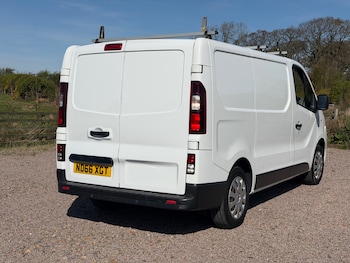 Used Renault Trafic 2017 for sale - 78353004: Photo