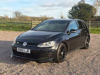 Used Volkswagen Golf 2015 for sale - 77581587: Photo
