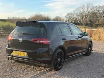 Used Volkswagen Golf 2015 for sale - 77581587: Photo