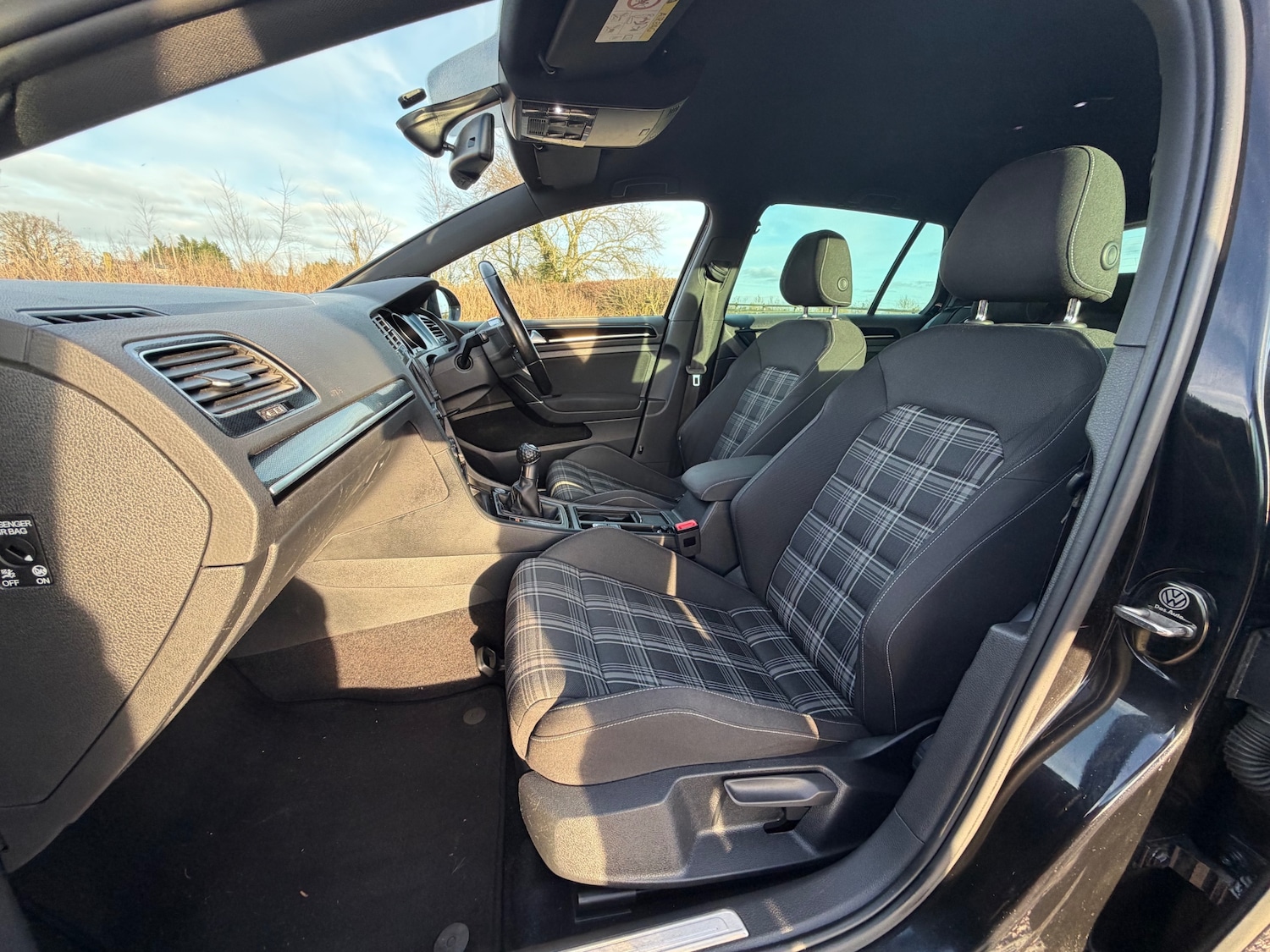 Used Volkswagen Golf 2015 for sale - 77581587: Photo 8