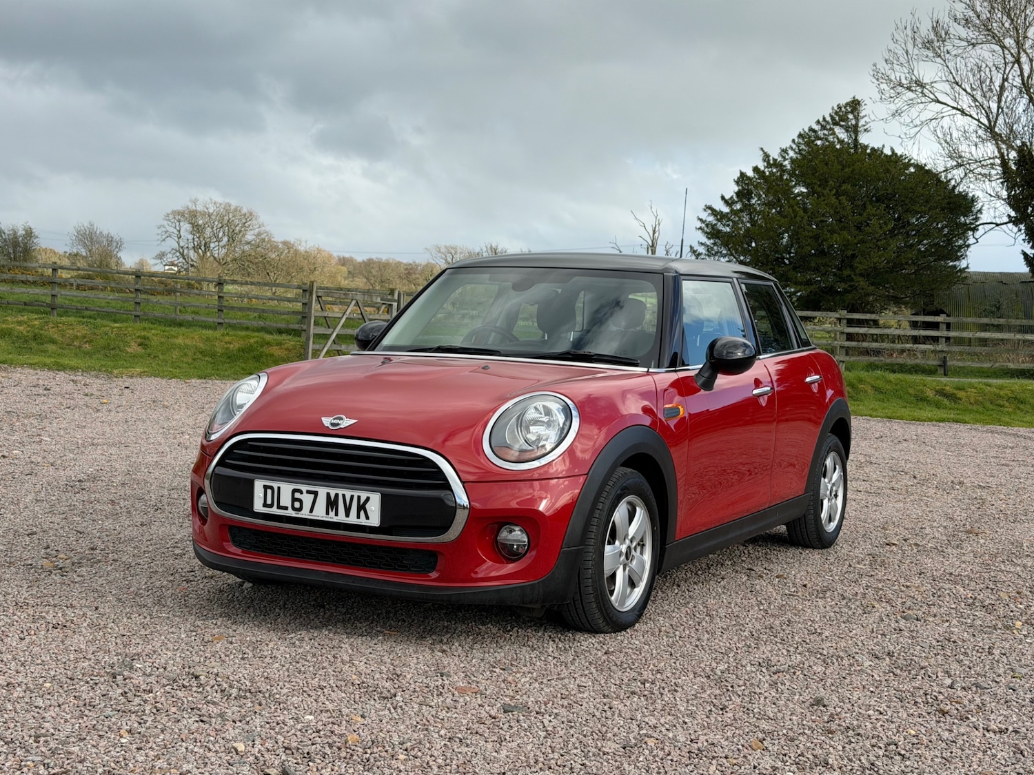 Used MINI Hatch 2017 for sale - 78212327: Photo 2