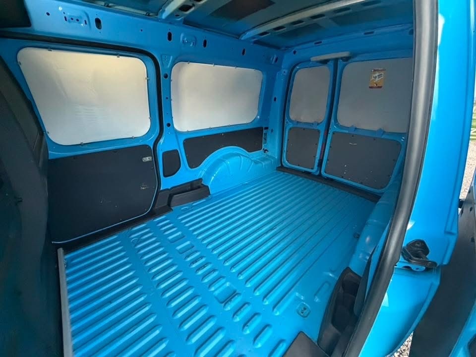 Used Volkswagen Caddy Maxi 2011 for sale - 77116174: Photo 13