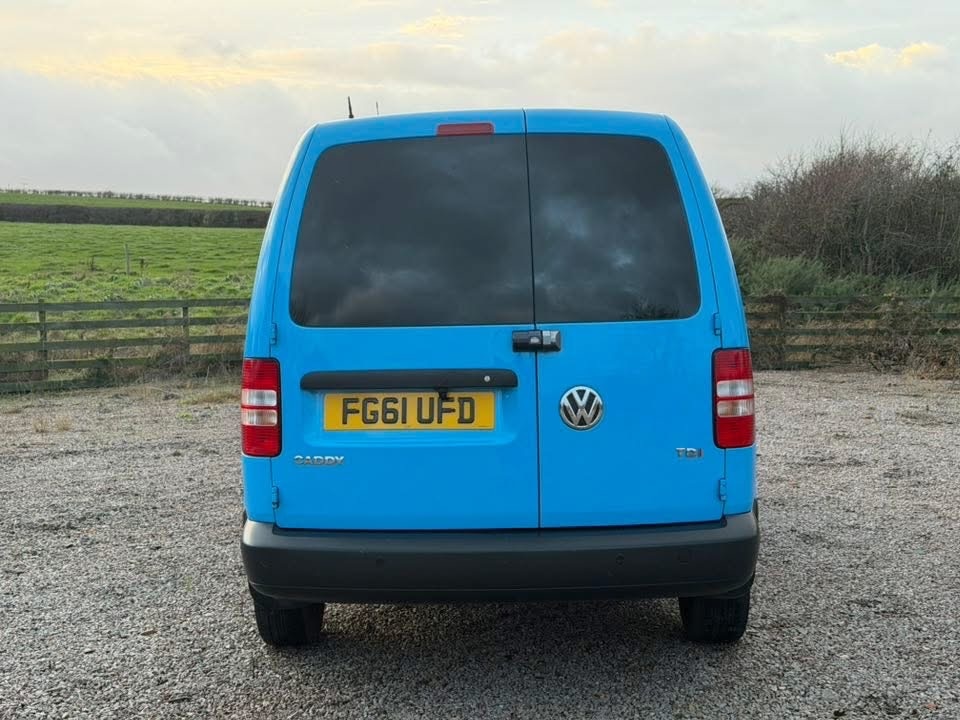 Used Volkswagen Caddy Maxi 2011 for sale - 77116174: Photo 17