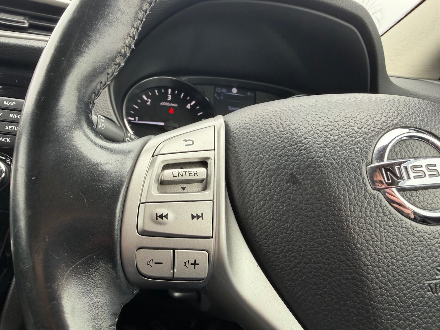 Used Nissan Qashqai 2015 for sale - 77776552: Photo 18