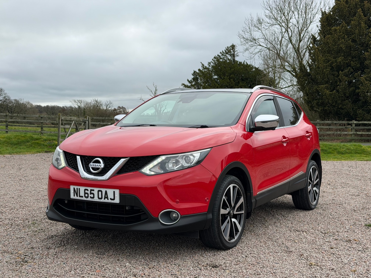 Used Nissan Qashqai 2015 for sale - 77776552: Photo 2