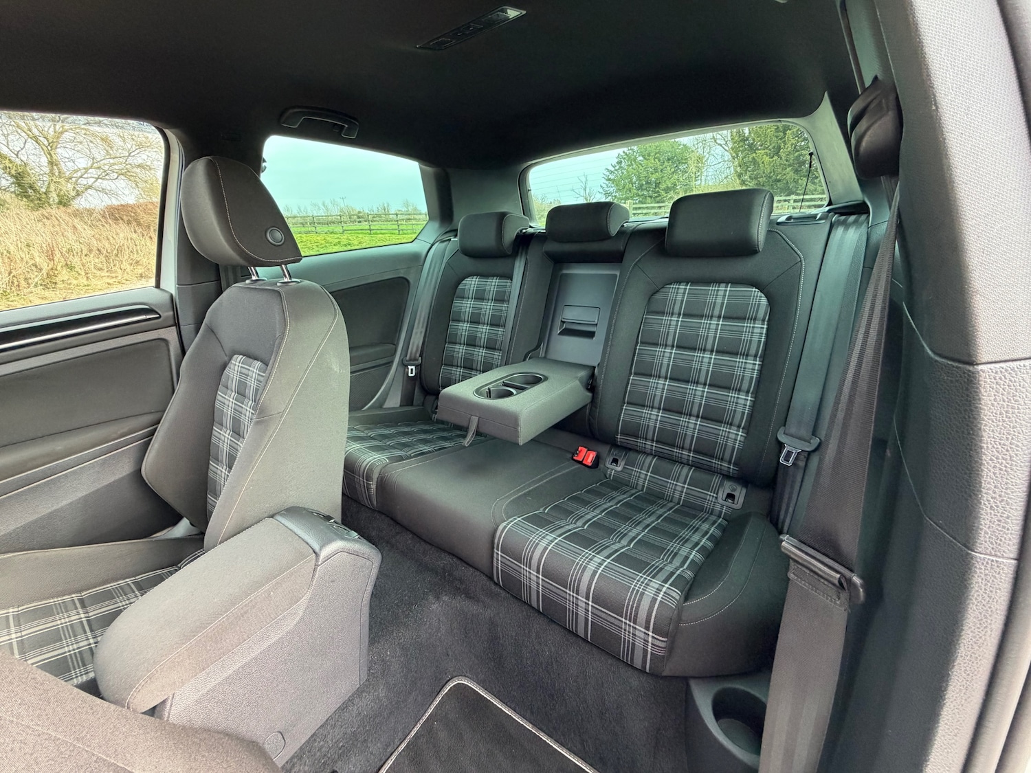 Used Volkswagen Golf 2016 for sale - 77950497: Photo 10