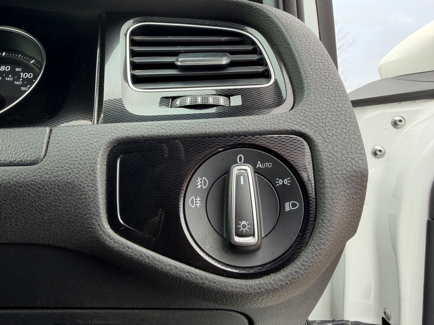 Used Volkswagen Golf 2016 for sale - 77950497: Photo 16