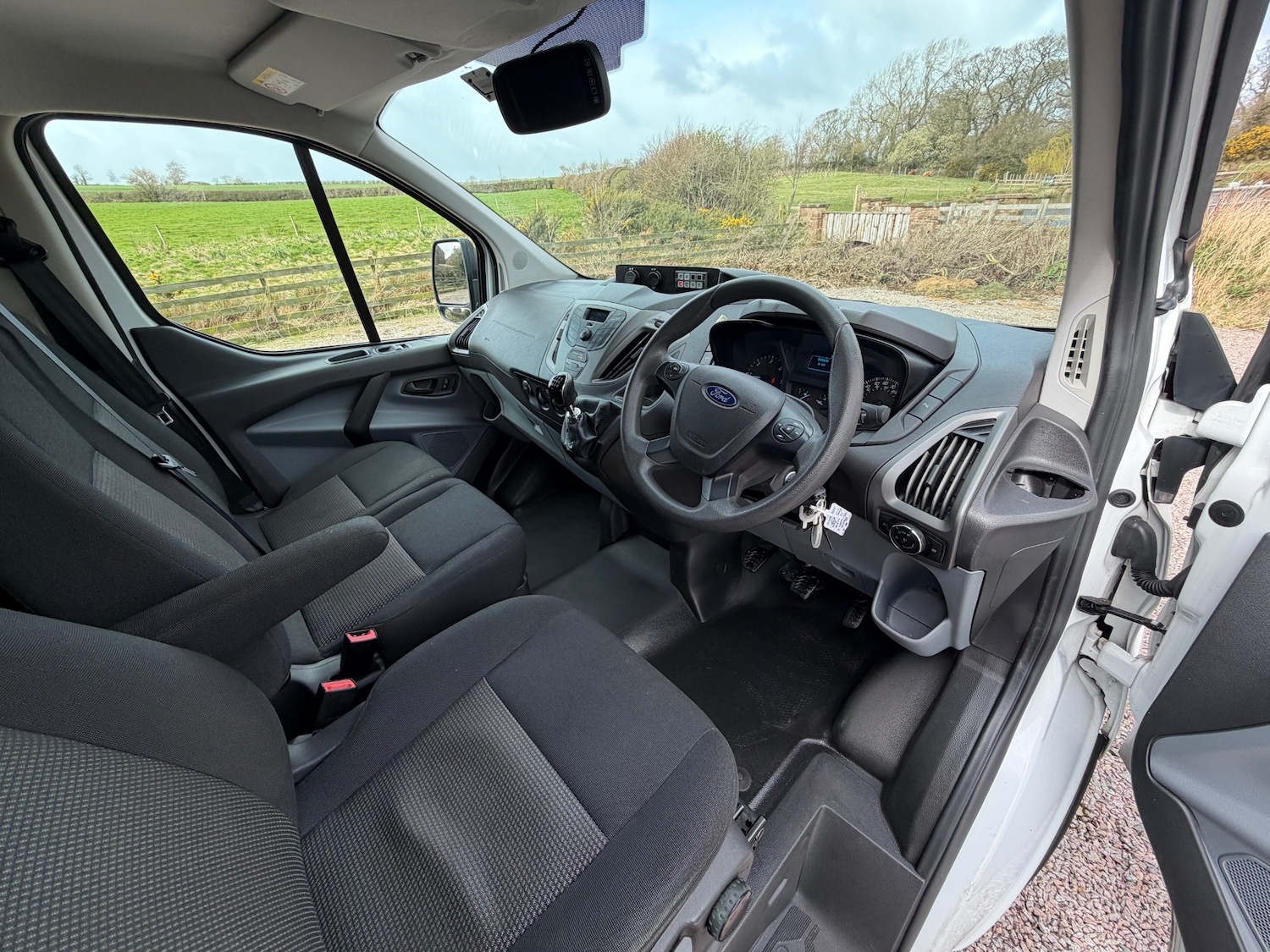 Used Ford Transit Custom 2017 for sale - 78039036: Photo 5