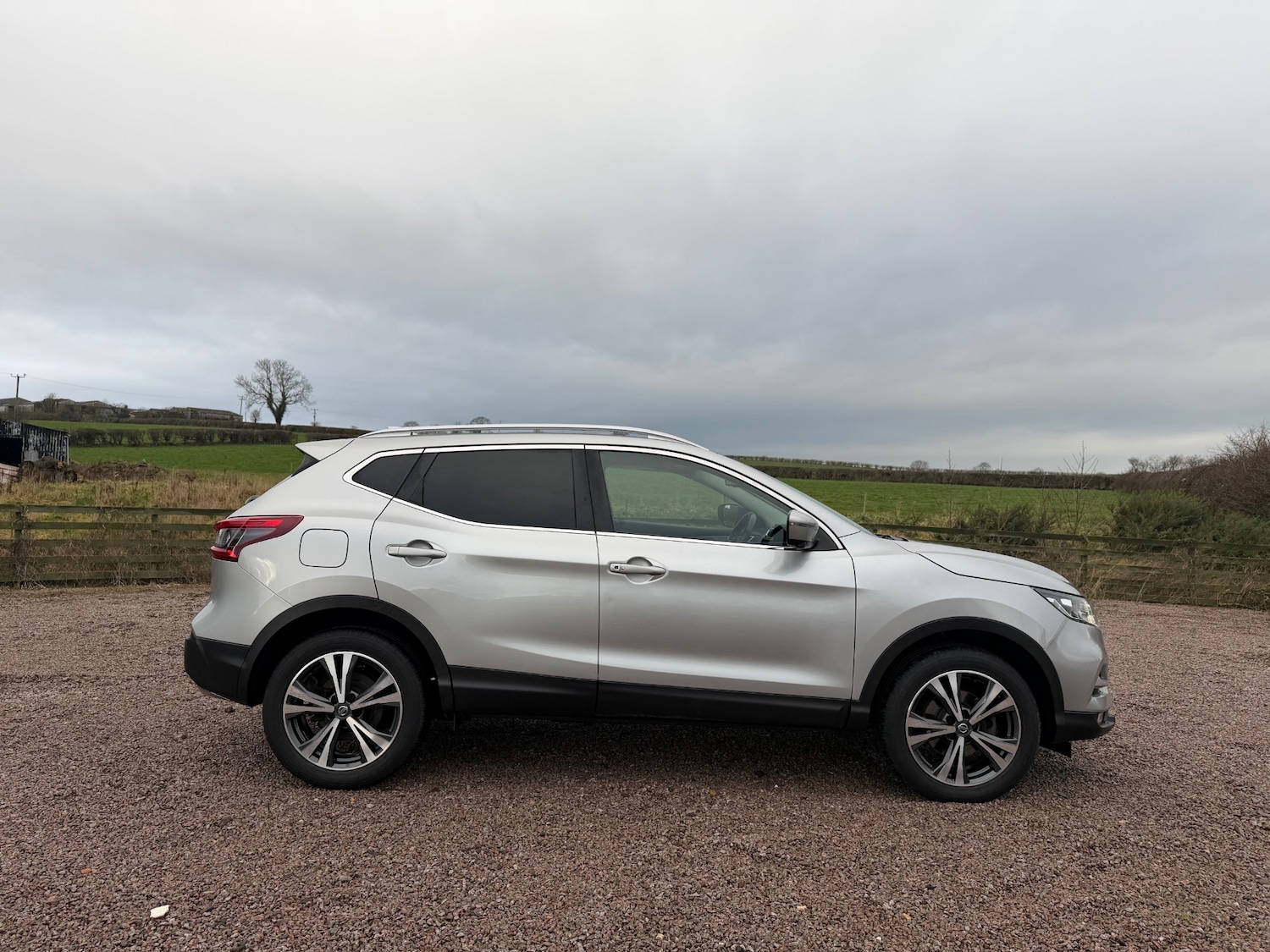 Used Nissan Qashqai 2017 for sale - 77801839: Photo 30