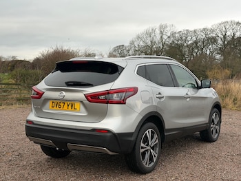 Used Nissan Qashqai 2017 for sale - 77801839: Photo