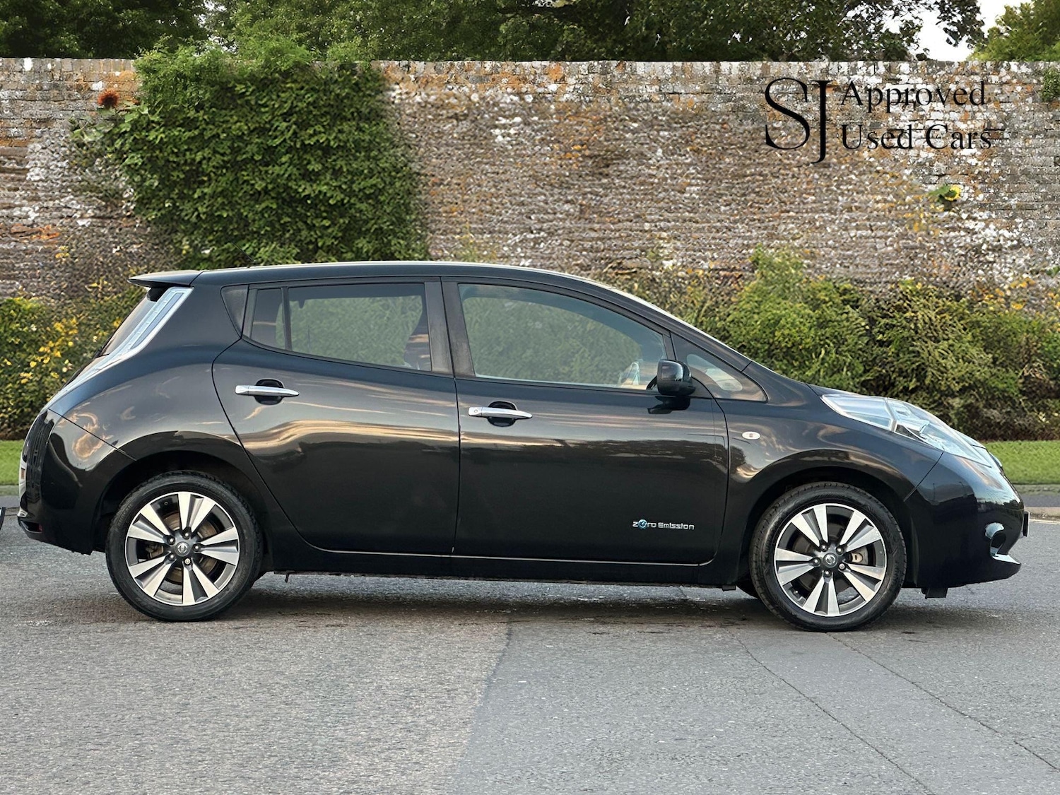 Used Nissan Leaf 2015 for sale - 76513408: Photo 10