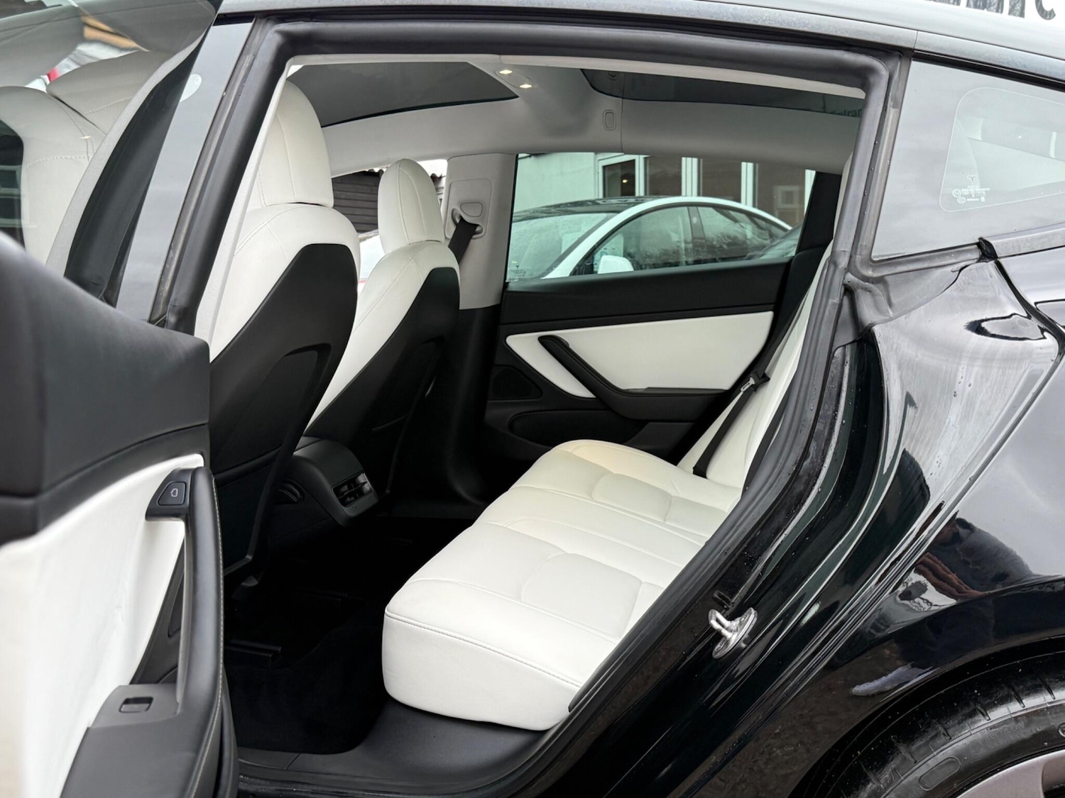 Used Tesla Model 3 2020 for sale - 76765703: Photo 29