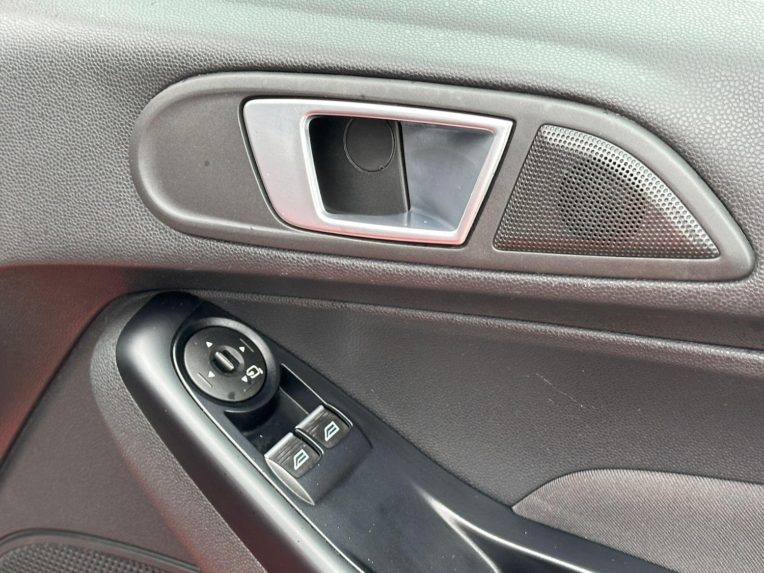 Used Ford Fiesta 2016 for sale - 77538564: Photo 25