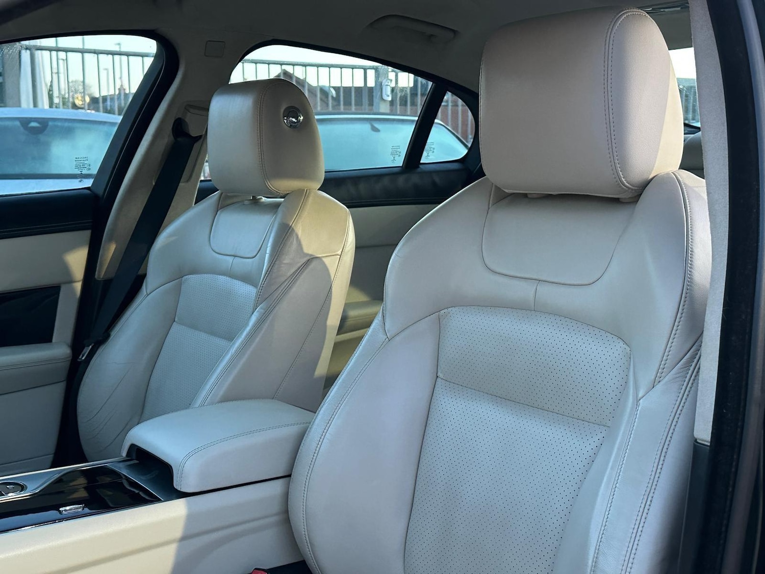 Used Jaguar XF 2013 for sale - 77598531: Photo 31