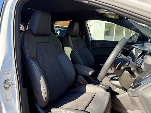Used Audi Q4 e-tron 2021 for sale - 76270899: Photo 15