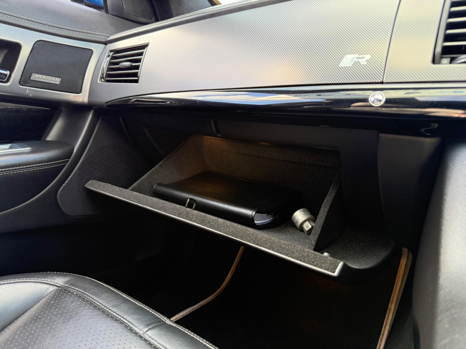 Used Jaguar XF 2012 for sale - 77898480: Photo 11