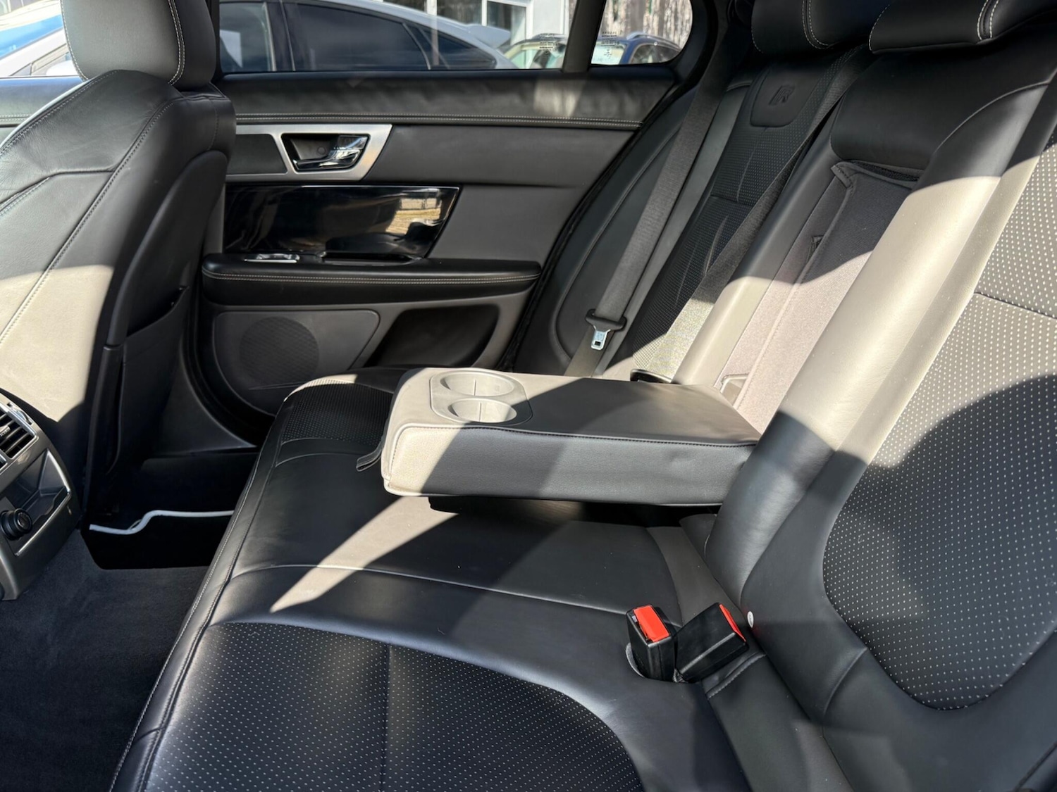 Used Jaguar XF 2012 for sale - 77898480: Photo 20