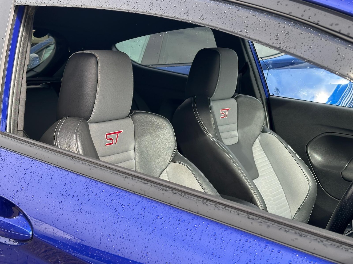 Used Ford Fiesta for sale - 77784389: Photo 2