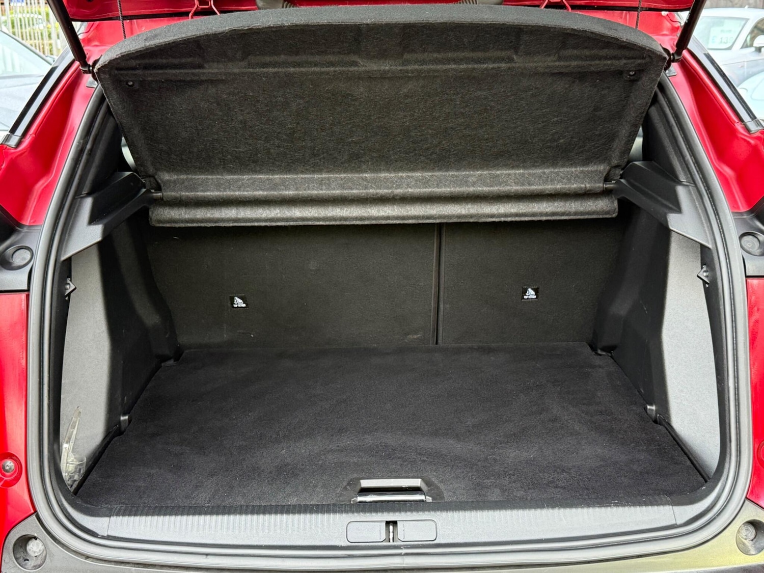 Used Peugeot E-2008 2020 for sale - 76398220: Photo 19