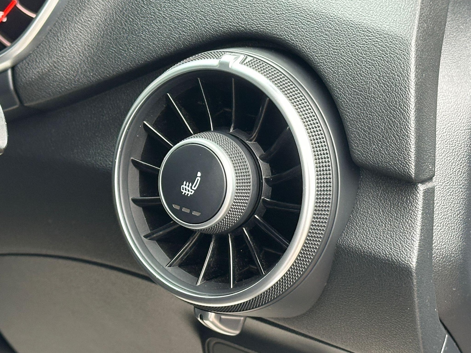 Used Audi TT 2015 for sale - 76269647: Photo 14